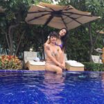 Sonali Raut Instagram - My sister n I....Pool time😊 #sisterlove #poolfun #swimwear
