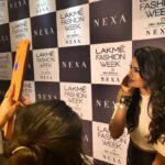 Sonali Raut Instagram - Live Tweet n insta at Lakmé Fashion Week...so cool