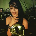 Sonali Raut Instagram - Hmm finally pizza given now click #letmesetmyhairfirst