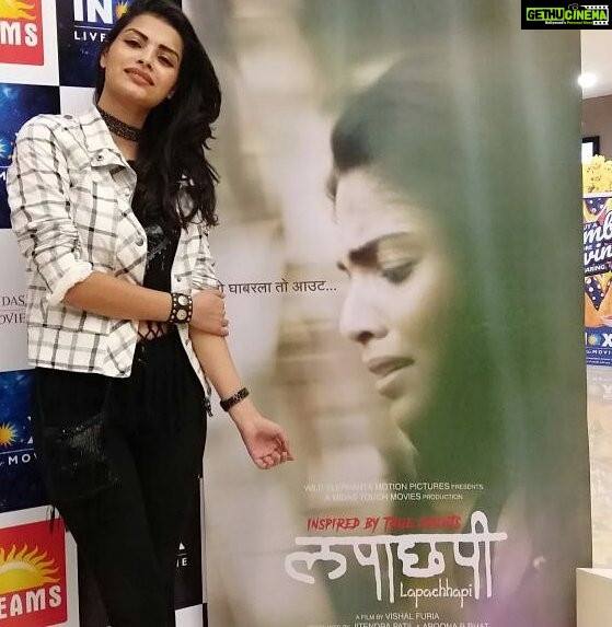 Sonali Raut Instagram - Congratulations @furia_vishal #nicefilm !! Go watch the film in theatres near you !! #Laapachupi #screening