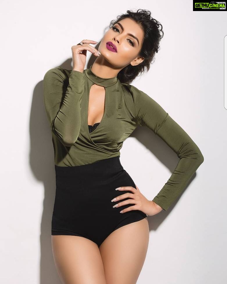 Sonali Raut Instagram - This photoshoot was lit.🔥 📸- PIC courtesy @sunilsraawat #photoshoot #love #sexy
