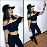 Sonali Raut Instagram - But first lemme take a sexy selfie. 😏😉 #selfie #sexy #black #color