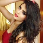 Sonali Raut Instagram - A sass a day keeps the basics away. #sass #weekend #red #love