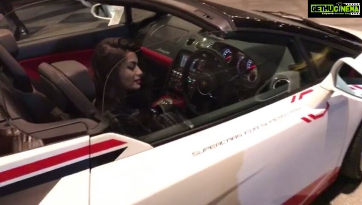 Sonali Raut Instagram - Happiness is driving a Lamborghini without shoes!! 😍 #internationaldayofhappiness #loveforexpensivecars #Lamborghini
