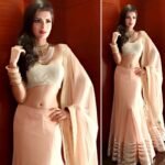 Sonali Raut Instagram - #Delhi wali wedding! #GotClicked #WeddingAppearance #Ethnic #Poser #WeddingScene #WorkLife