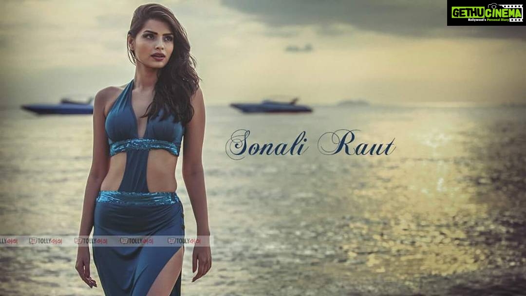 Sonali Raut Instagram - Calendar Coming Soon. Love this shot from @letsfface Shoot. Thank You @itsneilroy P.C. @kaustavsaikia #CalendarShoot #WaitForIt Thailand