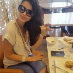 Sonali Raut Instagram - #ThailandBound #ChaiTime at the airport business lounge Off to shoot for @letsfface calendar