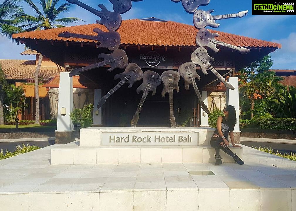 Sonali Raut Instagram - #TravelDiaries Feeling #rockstar vibes. Having a #rockingtime at this #rockingplace called @hardrockbali. #aslisonali #bali #indonesia #traveler #kuta #vacation #hardrock #hardrockbali Hard Rock Hotel Bali