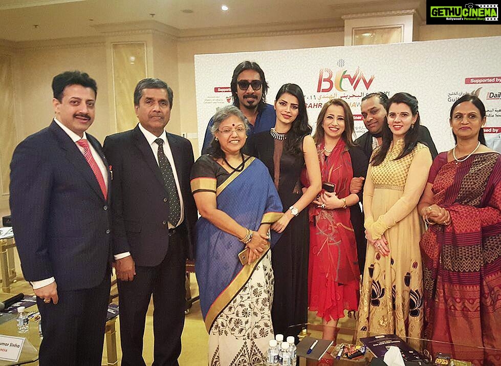 Sonali Raut Instagram - At the #BahrainIndiaWeek2016 Press Conference. Outfit Courtesy - @adarshraveendracouture #biw2016 #BahrainDiaries #bahrain #aslisonali Manama, Bahrain
