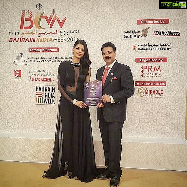 Sonali Raut Instagram - At the #BahrainIndiaWeek2016 Press Conference. Outfit Courtesy - @adarshraveendracouture #biw2016 #bahrain #bahrainindia #BahrainDiaries #aslisonali Manama, Bahrain