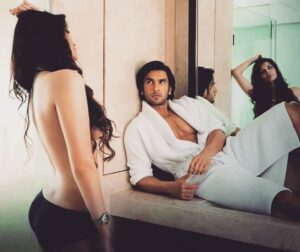 Sonali Raut Instagram - Throwback from the @Maxim.India Photoshoot with the super-hot @ranveersingh! #aslisonali #throwback
