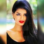Sonali Raut Instagram - Give her red and she'll rule the world. #lipsticklagake #aslisonali #redlips