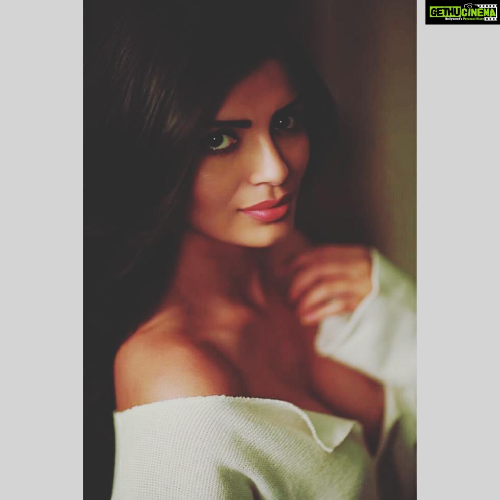 Sonali Raut Instagram - Happy to be close to you all. Thank You for accepting me with open arms. Stay connected to know me more. #UpCloseAndPersonal #aslisonali