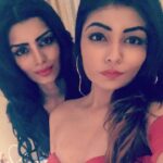 Sonali Raut Instagram - Girls night out 😘😘@sheneeddiscipline Taj Palace, New Delhi