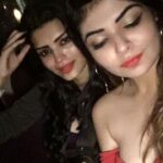 Sonali Raut Instagram - Not feeling blue at Blue bar😶@sheneeddiscipline Blue Bar, Taj Palace
