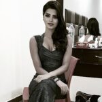 Sonali Raut Instagram - Work mode #First look#Shoot#Glamour#moda#Fashion#Shots#