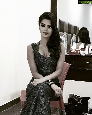 Sonali Raut Instagram - Work mode #First look#Shoot#Glamour#moda#Fashion#Shots#