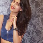 Sonali Raut Instagram - Happy Sunday #Brunch #happymood #jumpsuit #boots #bluesilver #