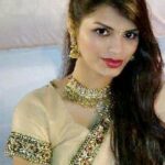 Sonali Raut Instagram - We always wear designer saree, this time I wanna thank my mom for the lovely saree