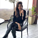 Sonali Raut Instagram – 🖤🖤🖤🖤
#smile #happyfeelings #happyface Dubai, United Arab Emirates