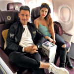 Sonali Raut Instagram - When we bump in a friend while travelling for work !! @meet_bros_manmeet . . . . #bollywood #actor #sonaliraut #singer #meetbros #manmeet #TRAVELTIME #traveldiaries #goa Goa International Airport