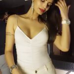 Sonali Raut Instagram – Love to everyone!!! ❤️ 

#reels #reelsinstagram #reelitfeelit #instalove #white

#instalove