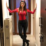 Sonali Raut Instagram - Christmas is not a season. It is a feeling!!!! Top by @kavita_sonchatra #merrychristmas #christmastime #red #blacklove #sexy #glamorous #hot #season #december2019