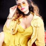 Sonali Raut Instagram - Yellow pe Yellow💛💛💛!!!!! Photography @rohitkhanvilkr Hair n makeup @blushing_tales_krimali Styled by @haaute Out fit & Accessories by @haaute #photography #style #yellow #glasses #sunshine #cute #fashion #fashionable #intrend #colours #beautyshot #bollywood