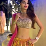 Sonali Raut Instagram - Gulabi aakhe jo Teri dekhi🤩🤩💕💕!!! #mood #festivaloutfit #festivalmakeup #traditional #indowestern #moodedits #gulabiqueen #pinkandgold #diwaliparty #diwalimood🔛✨