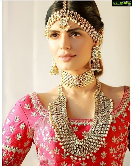 Sonali Raut Instagram - Make them stop and stare!!! Magazine @tmmindia editor @kartikyaofficial Photography @amitkhannaphotography talent @jelly_bean_ent #indian #bridal #bridalwear #desi #freshlook #editorial #magazine #shoot #april #month #chasingthesun
