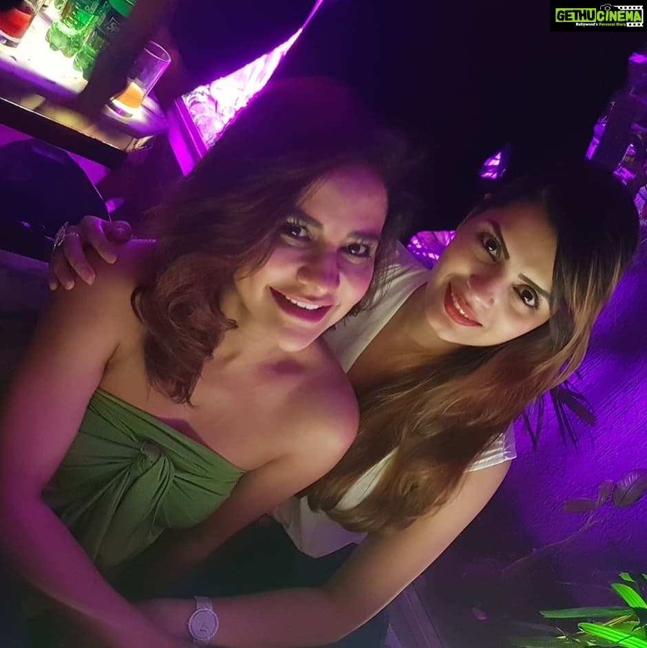 Sonali Raut Instagram - #lastnite @lizaa_malik #birthdaycelebration #girls #fun #chillvibes #weekend