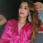 Sonali Raut Instagram – #lastnight 
#party #saturday #weekend #weekendvibes #friends #birthdaycelebration #fun #mood#closeups #saturdaynight #bling