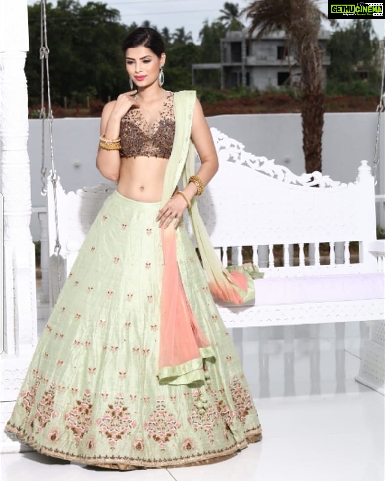 Sonali Raut Instagram - You don't really need modernity in order to exist totally n fully. You need mixture of modernity n tradition. #you #need #order #exist #really #mixture