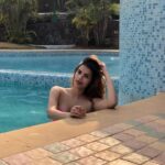 Sonali Raut Instagram – Home is where the pool is!!!
#swim #pool #water #bluenpink #sexy
