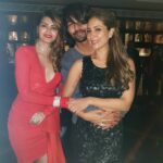 Sonali Raut Instagram - Mastitime with @maryamzakaria @kimsharmaofficial @harshvardhanrane #kanpurdiaries #partytime
