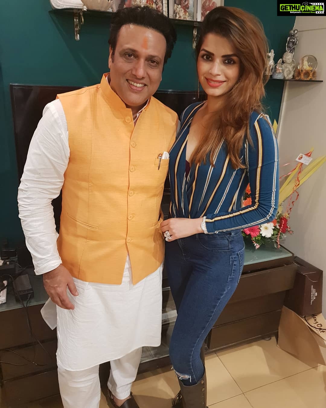 Sonali Raut Instagram - Thank you for being the wonderful host yesterday. No one, just no one can ever be you. A super star who is a perfect blend of best comedy & evergreen dancing skills. Warmest wishes for your birthday always @govinda_herono1