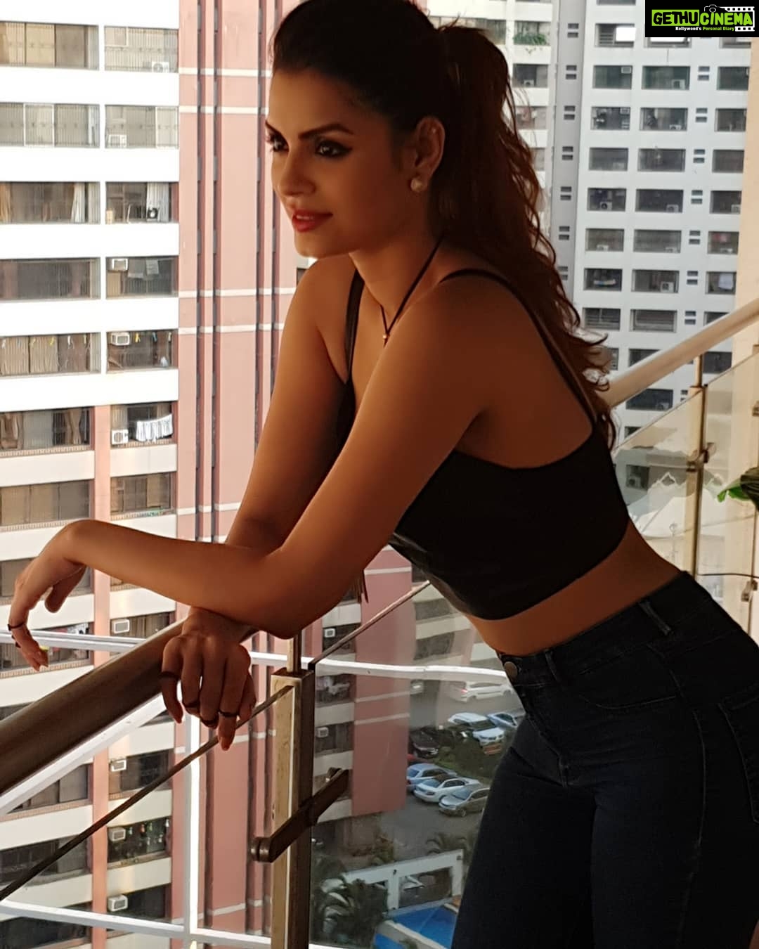 Sonali Raut Instagram - Be Victorious, independent and yet a fearless woman!!! #instagood #instagram #instalooks #instastyle