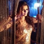 Sonali Raut Instagram - “Open your eyes, look within. Open the window, let the world in." #WednesdayWisdom #WednesdayMotivation.