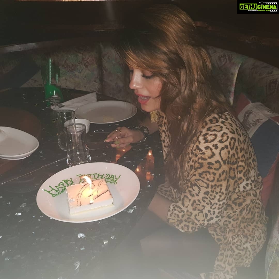 Sonali Raut Instagram - Birthday celebration continues!!! #birthday #animalprint #christmastime #december