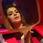 Sonali Raut Instagram - I love looking in the mirror and feeling good about what I see!!!! #love #good #feelings #see #instagood