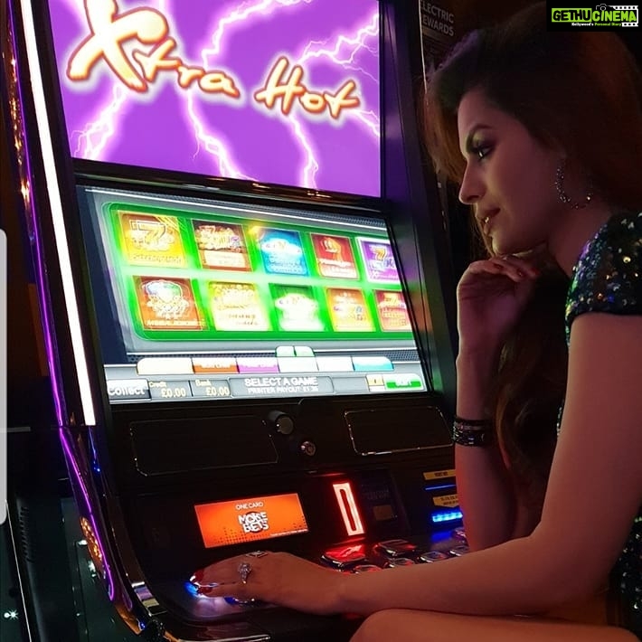 Sonali Raut Instagram - Player or Slayer!!! #funtimes #casinonight #casino #chill #metime Ealing, United Kingdom
