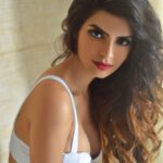 Sonali Raut Instagram - ❤💙💜❤💙💜 #beauty #sonaliraut