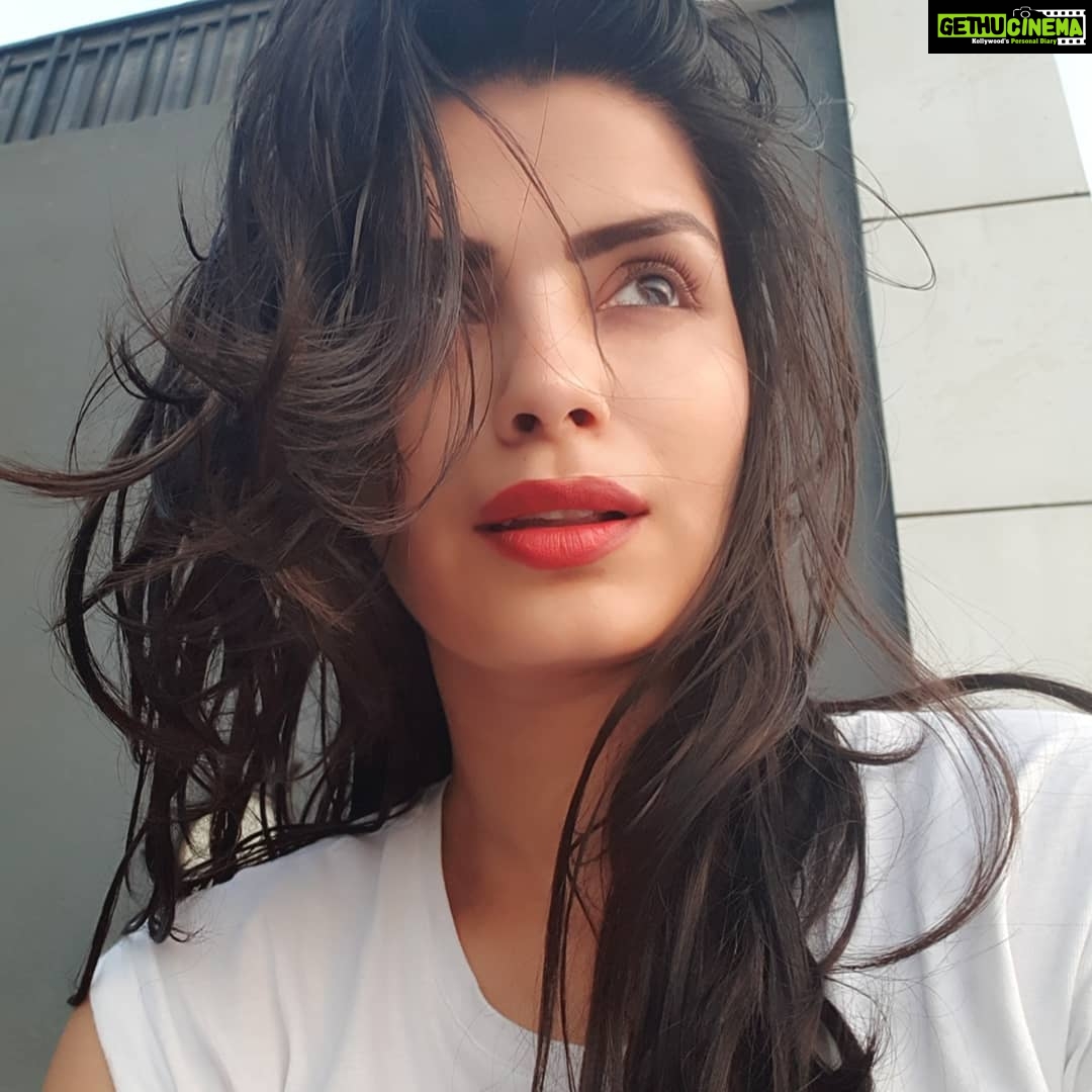 Sonali Raut Instagram - #sunset #mumbai #myplace #ilovemumbai #mood #mumbaikar