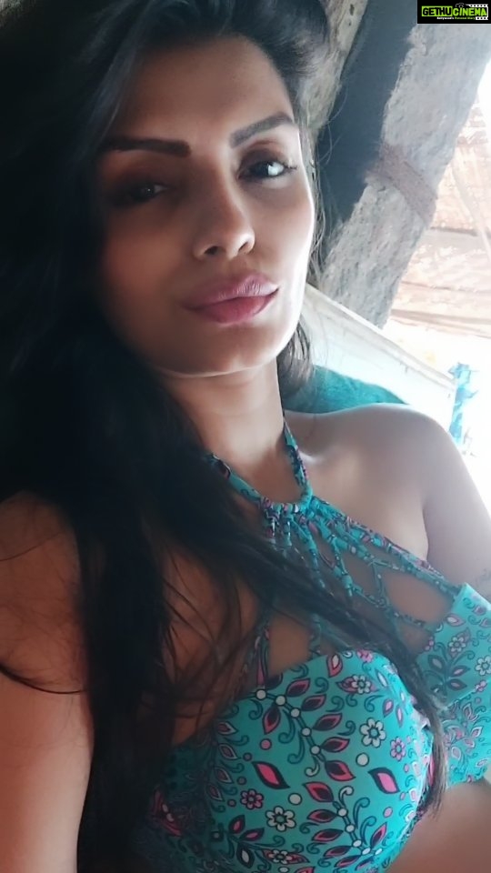 Sonali Raut Instagram - Beachy!!! #reels #reelsinstagram #reelsvideo #mood #feelings #sea #beauty #beach #beautiful #blue #goodvibes #vibes