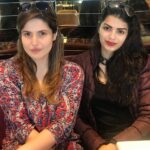 Sonali Raut Instagram – It was great seeing you @zareenkhan😊
Meeting friends while travelling to same destination makes it fun.. #funtravelling #work #actor #events #bollywood