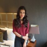Sonali Raut Instagram - Lights,Camera,Action!!!!!! Makeup - @imsubhashshinde