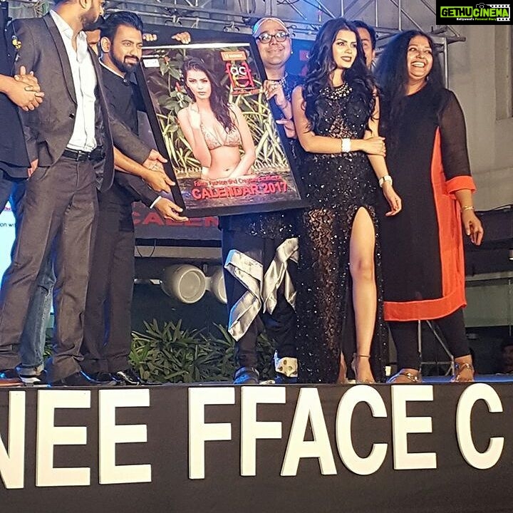 Sonali Raut Instagram - #throwbackthursday #ffacecalender2k17 launch #Throwback #launch #ffacecalender #thailand #kolkatta