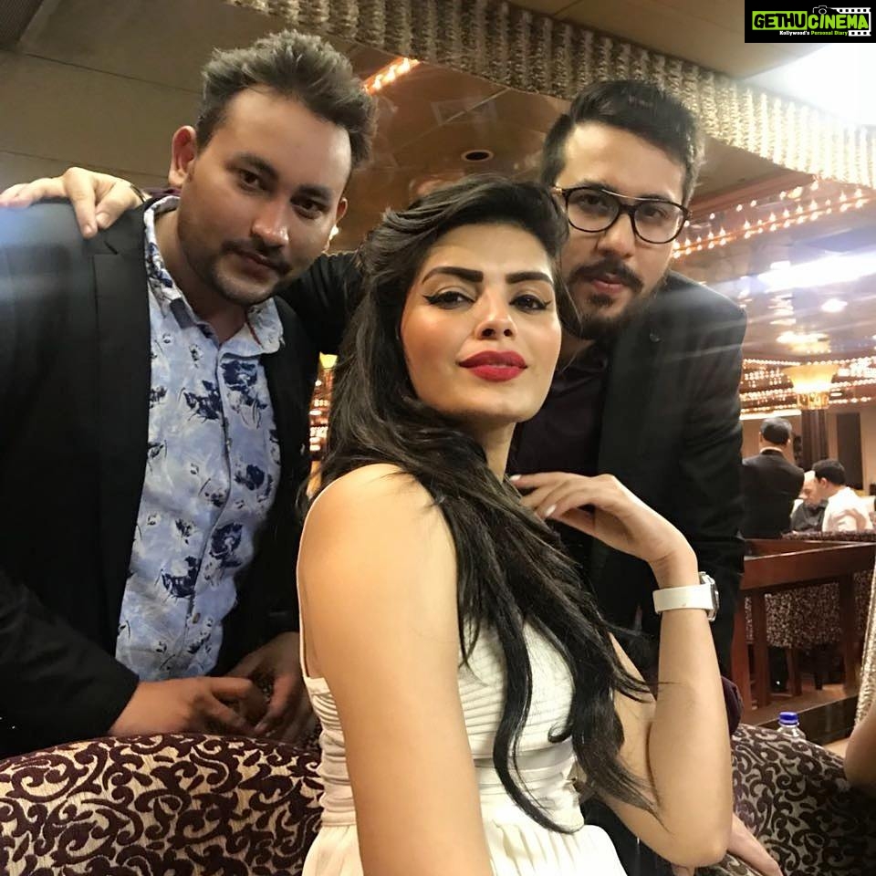 Sonali Raut Instagram - Some more!!! #casino #drive #work #goa #event