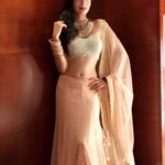 Sonali Raut Instagram - Saree love is the best kind of love!!!!! #fashion #saree #throwbackthursday #thoughtoftheday #life'stooshorttowearboringsarees #midweek