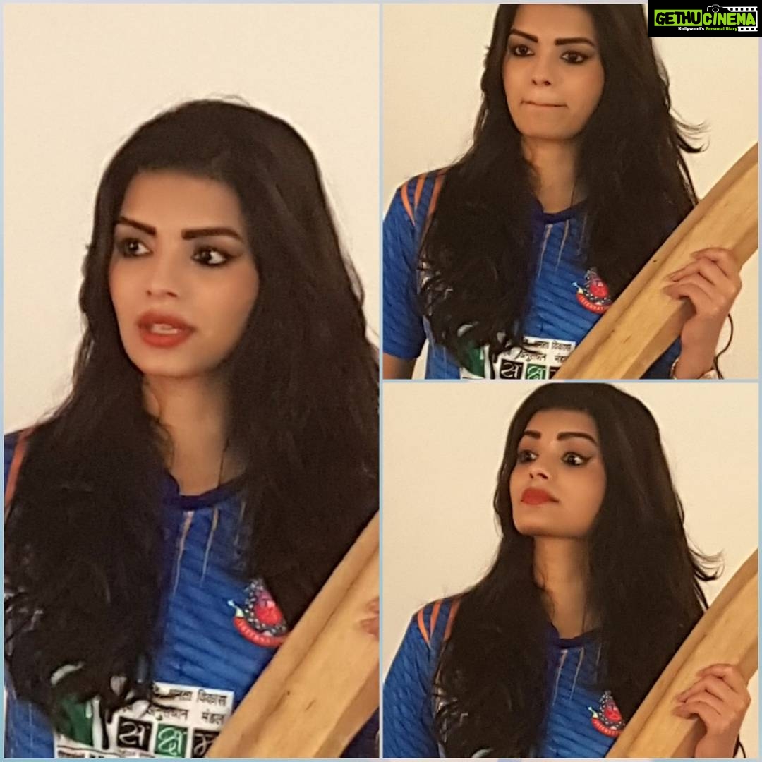 Sonali Raut Instagram - Behind the scenes of my photoshoot for specially abled cricket match!! #bts #photoshoot #cricket #celebrity